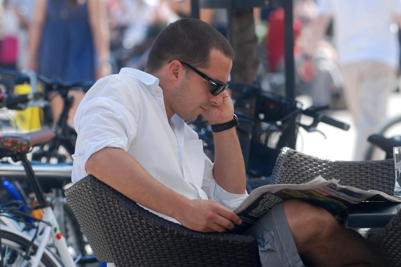 Zagreb: Filip Jur?i? dijelio autograme mladim obožavateljicama