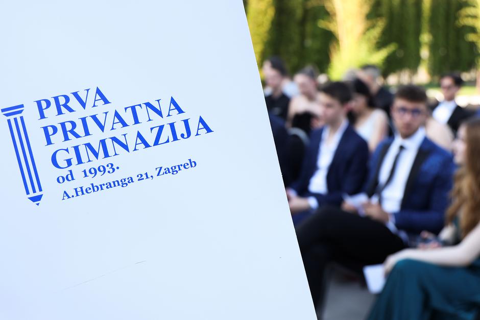 Prva privatna gimnazija