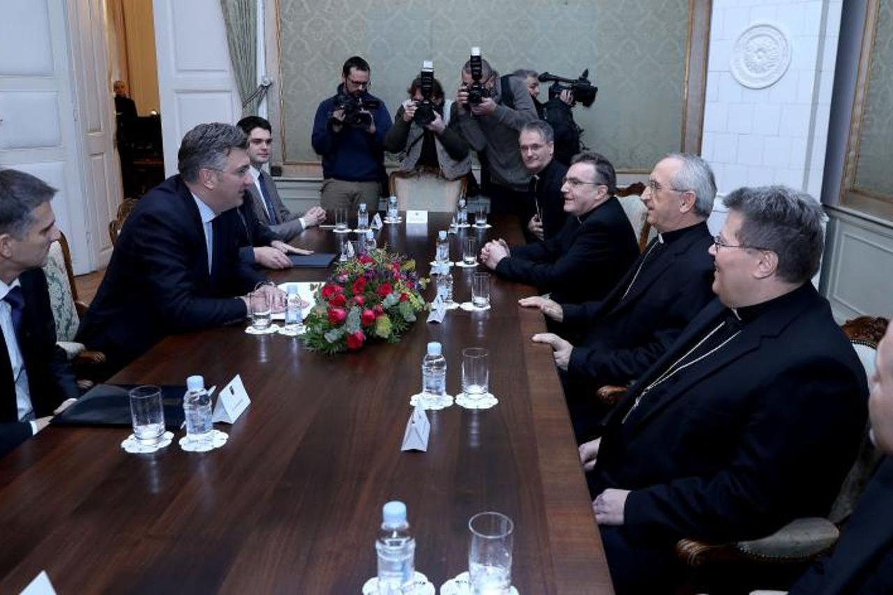 plenković, svećenici