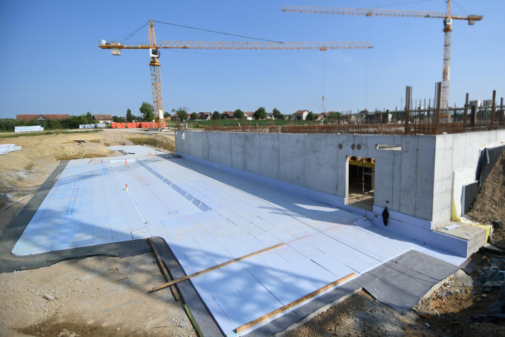 Ukupna vrijednost projekta iznosi 41,5 milijuna eura bez PDV-a, od čega je 17 milijuna osigurano iz NPOO-a, dok će preostali dio biti financiran kreditom Erste banke i proračunom Grada. 