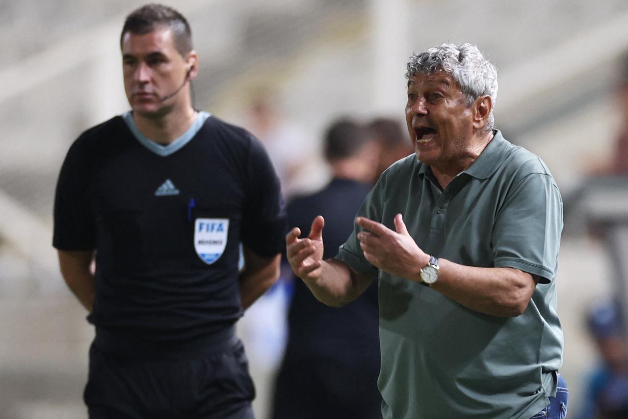 World Cup - UEFA Qualifiers - Group H - Cyprus v Romania