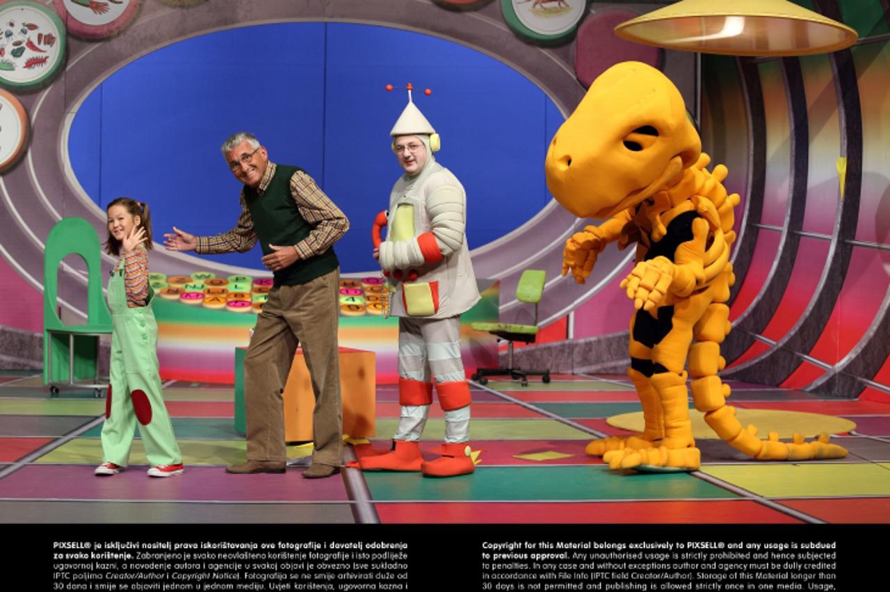 '25.09.2013., Zagreb - Set djecje emisije  - Sareni vremeplov u studiju HRT-a na Prisavlju. Nika Trenc Sato, Zeljko Duvnjak, Davor Svedruzic, Oto Levaj. Photo: Davor Puklavec/PIXSELL'