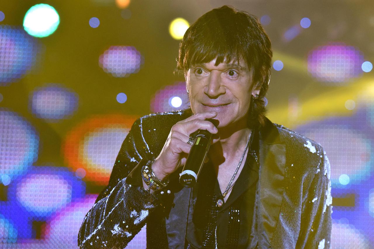 18.12.2014., Zadar - Na Visnjiku su u sklopu turneje Tri kralja zabave koncert odrzali Jasmin Stavros, Drazen Zecic i Mladen Grdovic. Jasmin Stavros.  Photo: Dino Stanin/PIXSELL