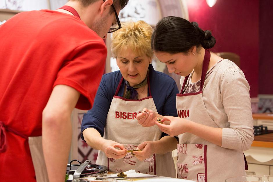 tri, dva , jedan - kuhaj!