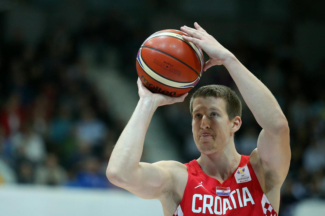 Košarkaška reprezentacija Italije pobijedila je Hrvatsku u Zagrebu rezultatom 80:64 