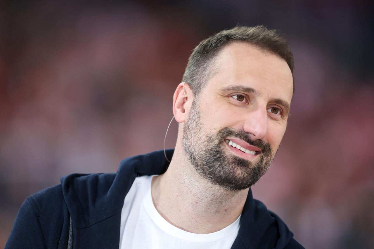 Zagreb: Bivši rukometaši Igor Vori i Mirza Džomba na utakmici Hrvatska - Češka