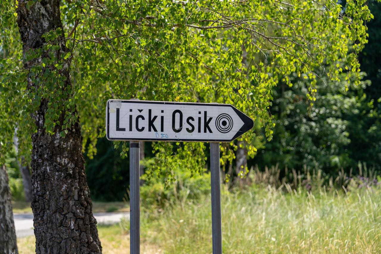 Konferencija za novinare Mosta u Ličkom Osiku