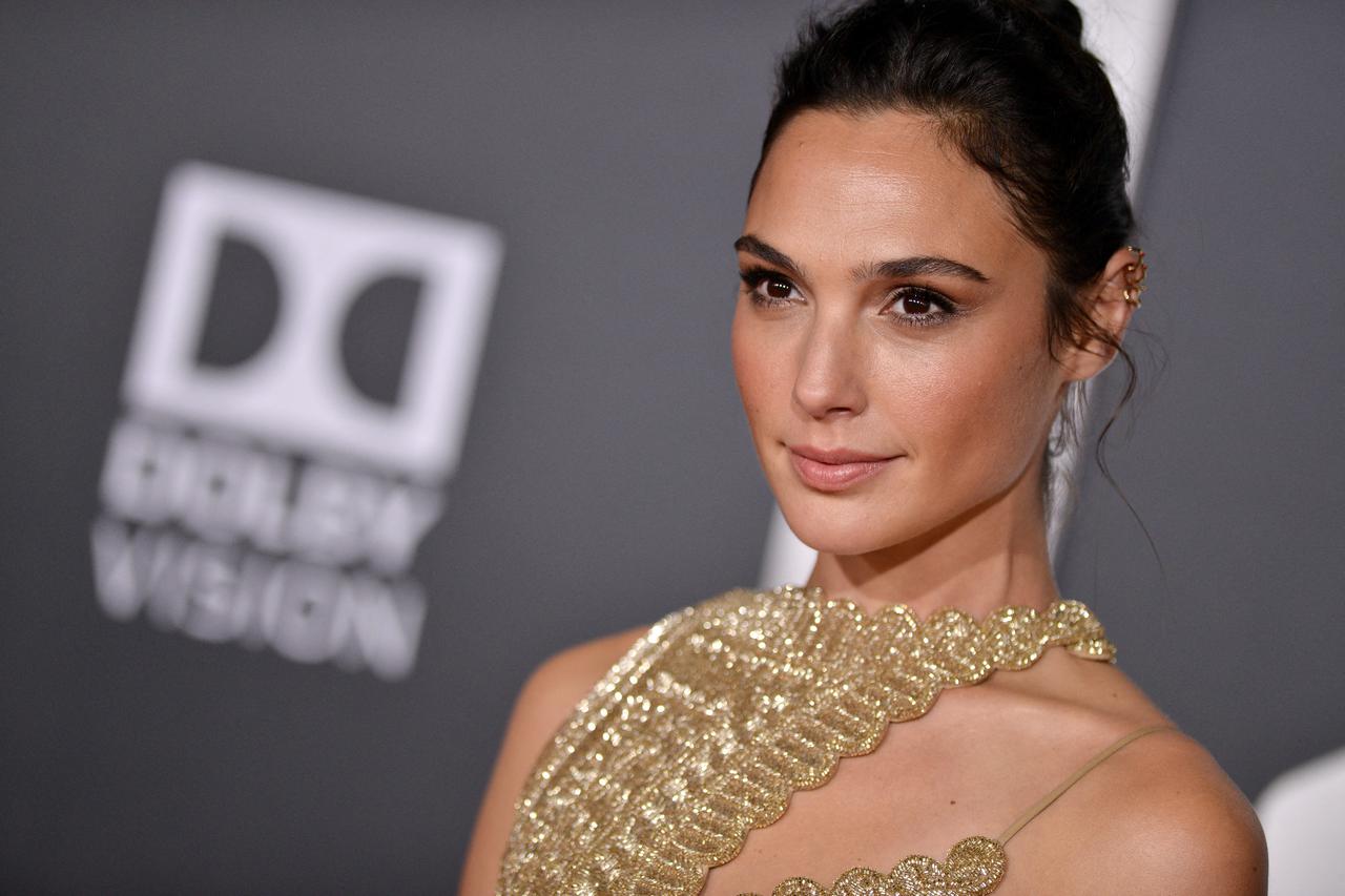 Gal Gadot's Casting As Cleopatra Ignites Controversy