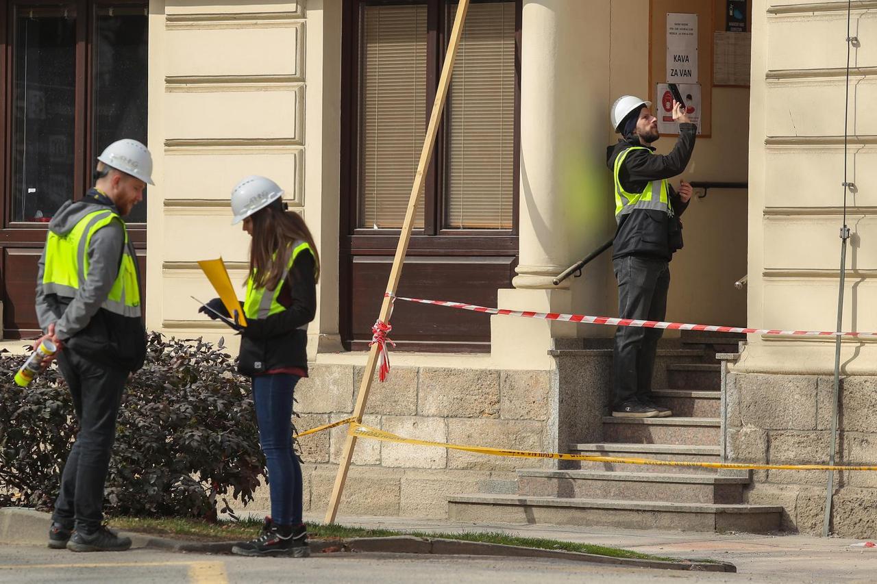 Nakon novog potresa centar Petrinje zatvoren za pješake