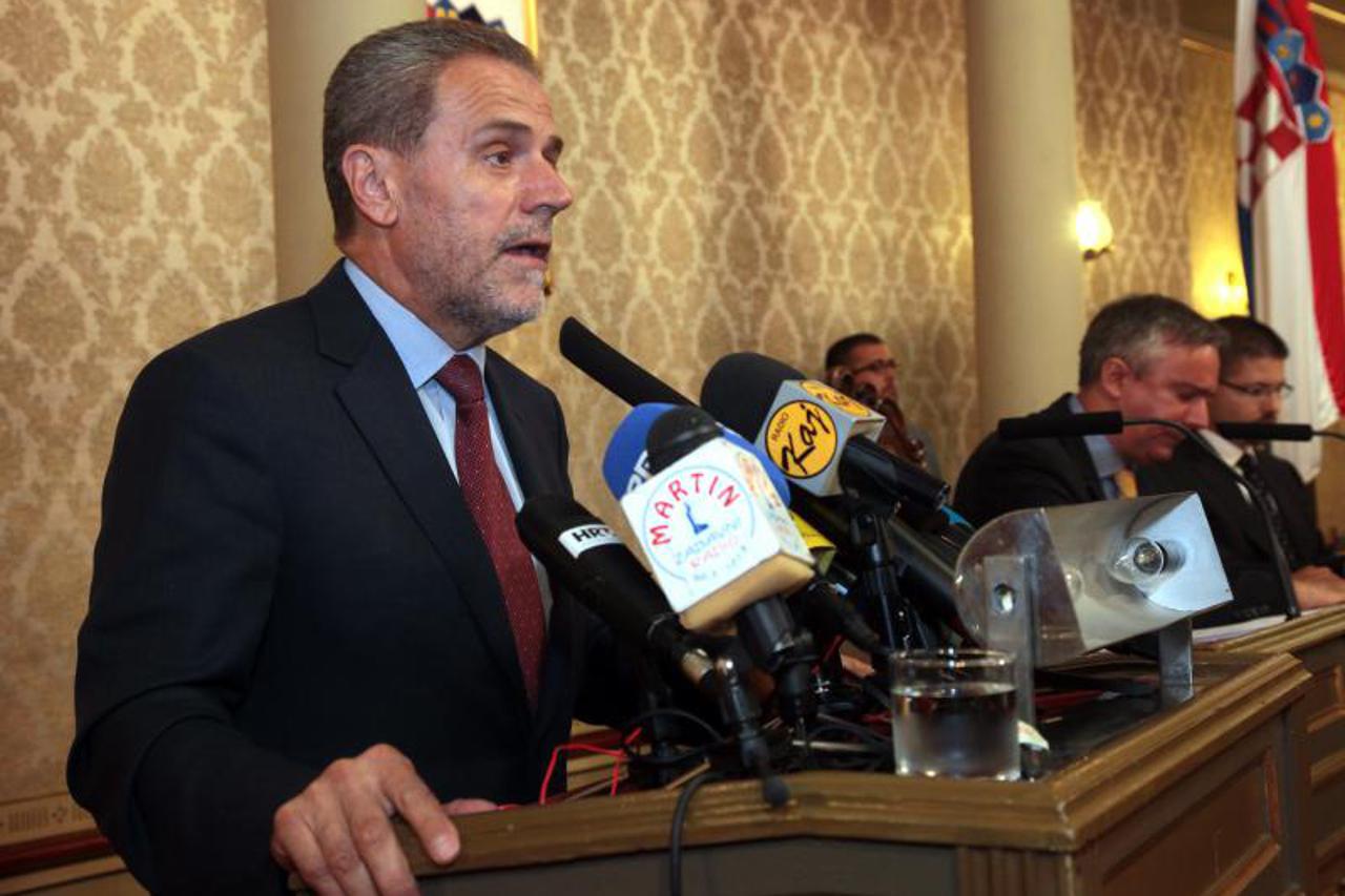 Gradska skupština, portal (1)