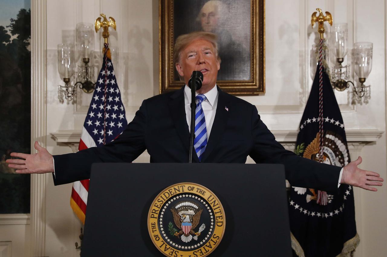 Donald Trump objavio da se SAD povlače iz nuklearnog sporazuma s Iranom