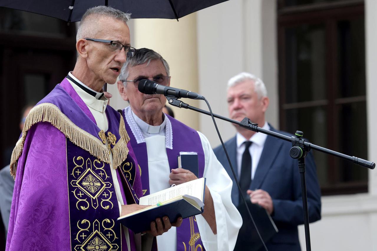 Zagreb: Ispraćaj profesora emeritusa Vilka Žiljaka, pionira kompjuterske grafike u Hrvatskoj