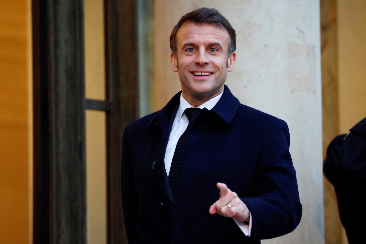 France's Macron hosts Ukraine meeting in Paris