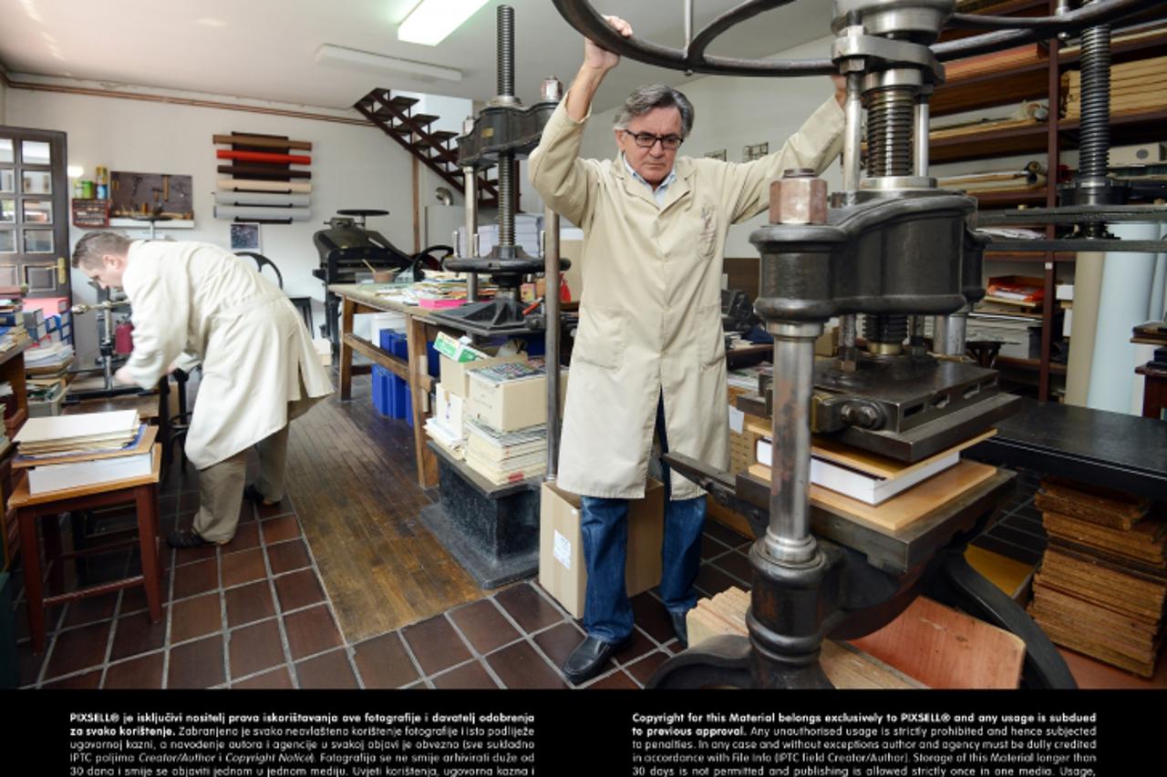 '19.08.2013., Varazdin - Vladimir Kaniski jedini je varazdinski knjigoveza, a nedavno je i od HOK-a dobio nagradu za svoj rad. Photo: Marko Jurinec/PIXSELL'