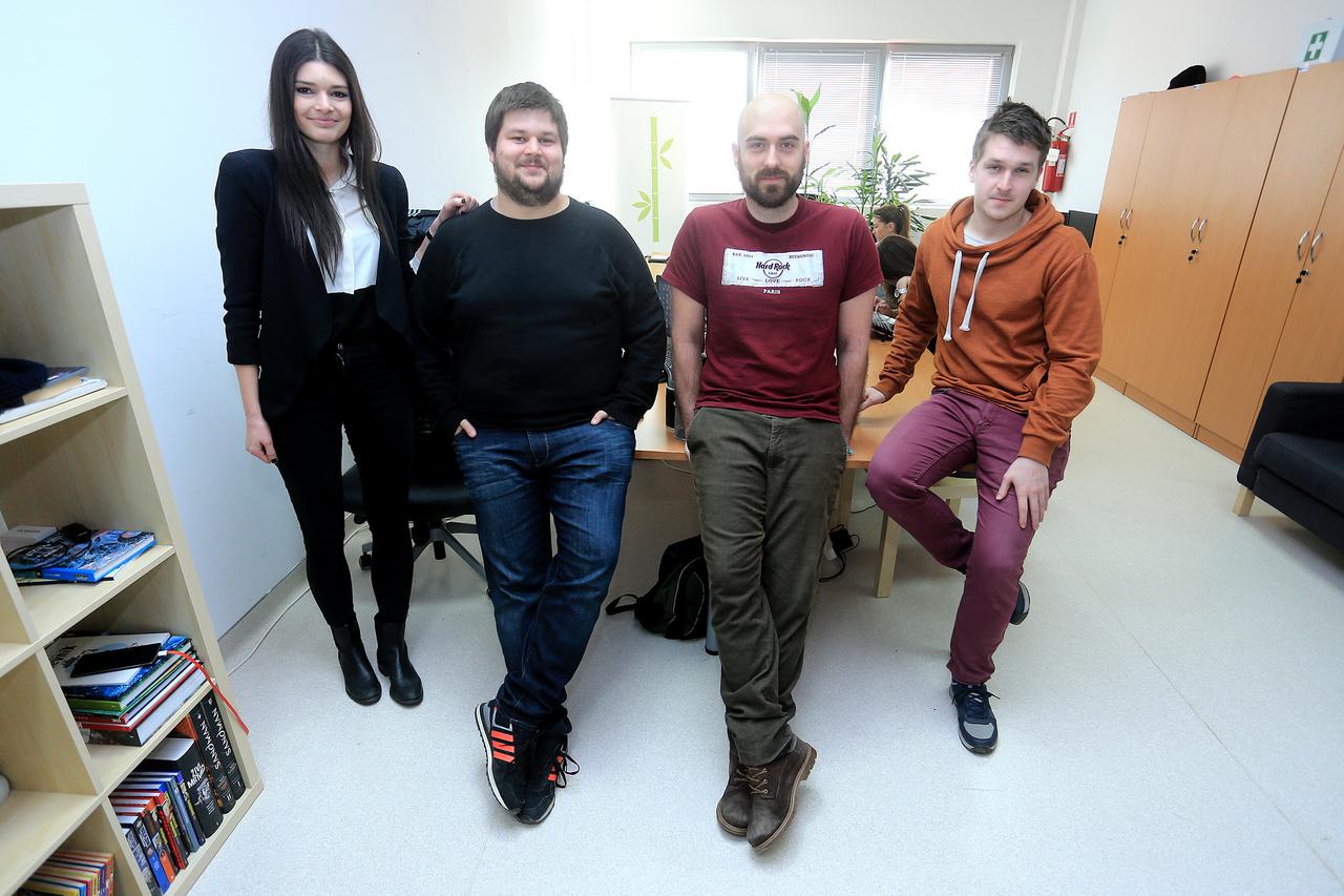 27.01.2016., Osijek - Tvrtka Bamboo Lab bavi web razvojem i digitalnim marketingom.  Boris Raus, Iva Soldo, Bruno Busic i Marko Cilimkovic.  Photo: Davor Javorovic/PIXSELL