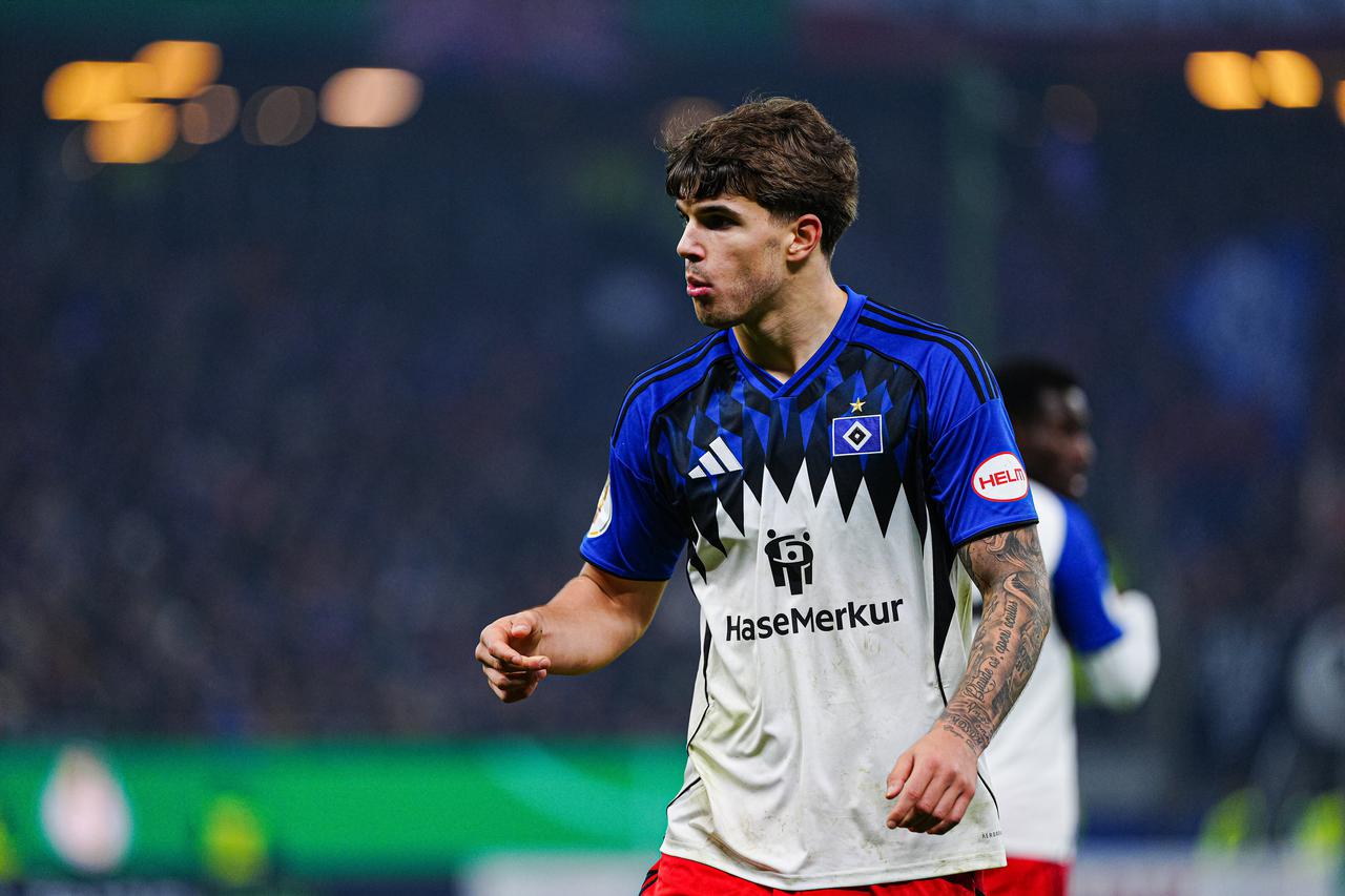 GER, Hamburger SV vs. Holstein Kiel, Fussball, DFB Pokal, Achtelfinale, Saison 2025/2026, 03.12.2025