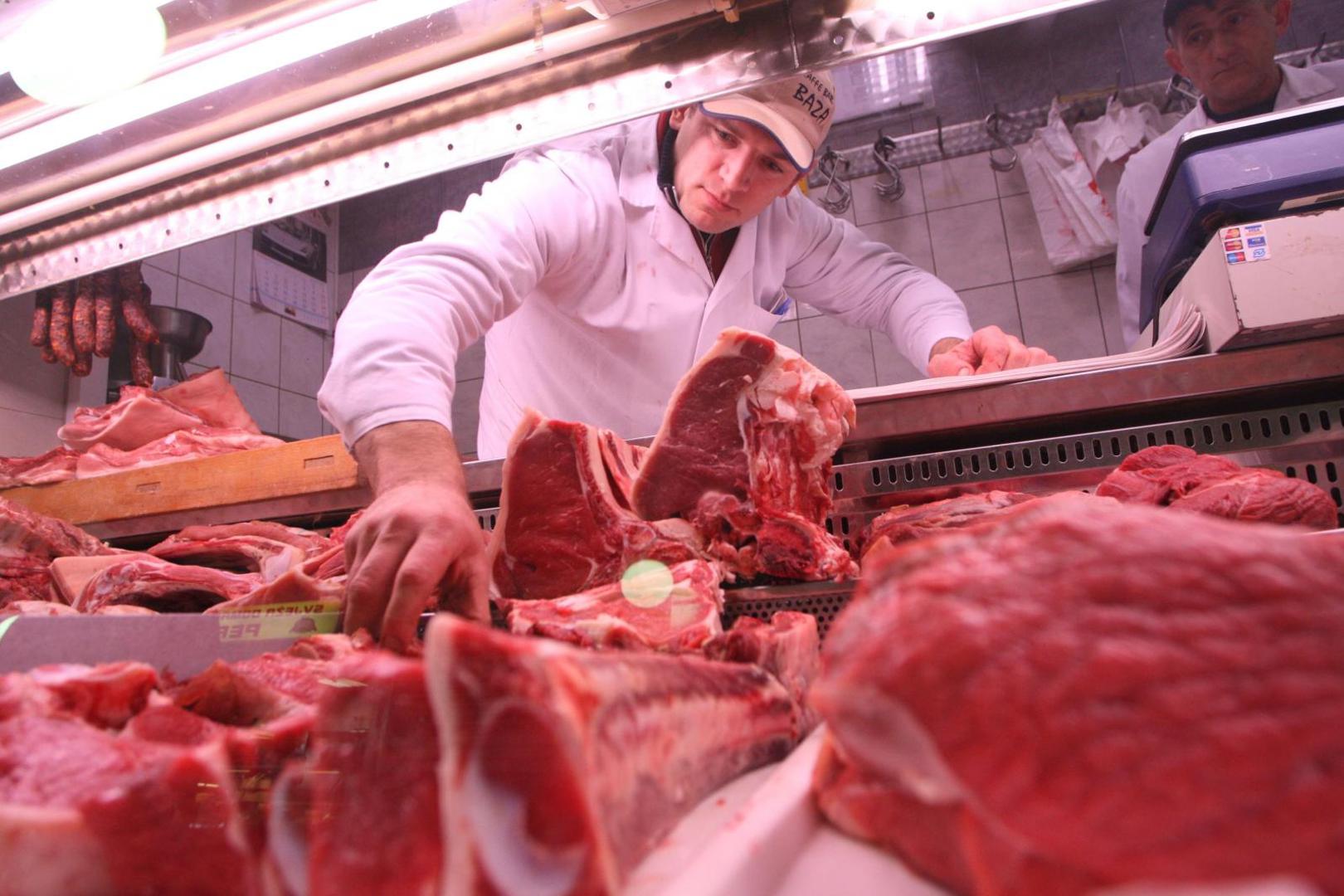 Sve vrste mesa uvozimo jer ne proizvodimo dovoljno. Uvozimo iz cijelog
EU, od Litve do Poljske, Danske i Nizozemske...