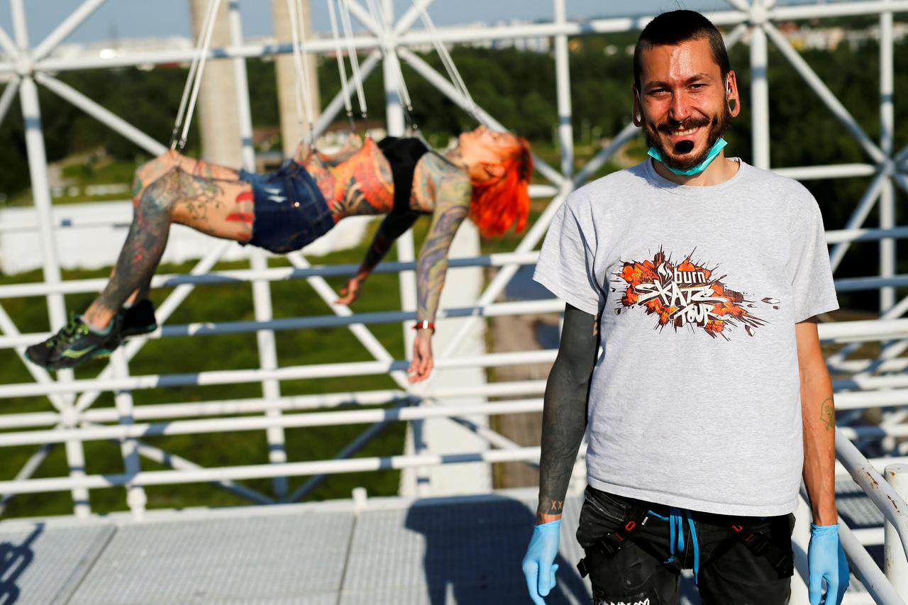 kaitlin i dino helvida