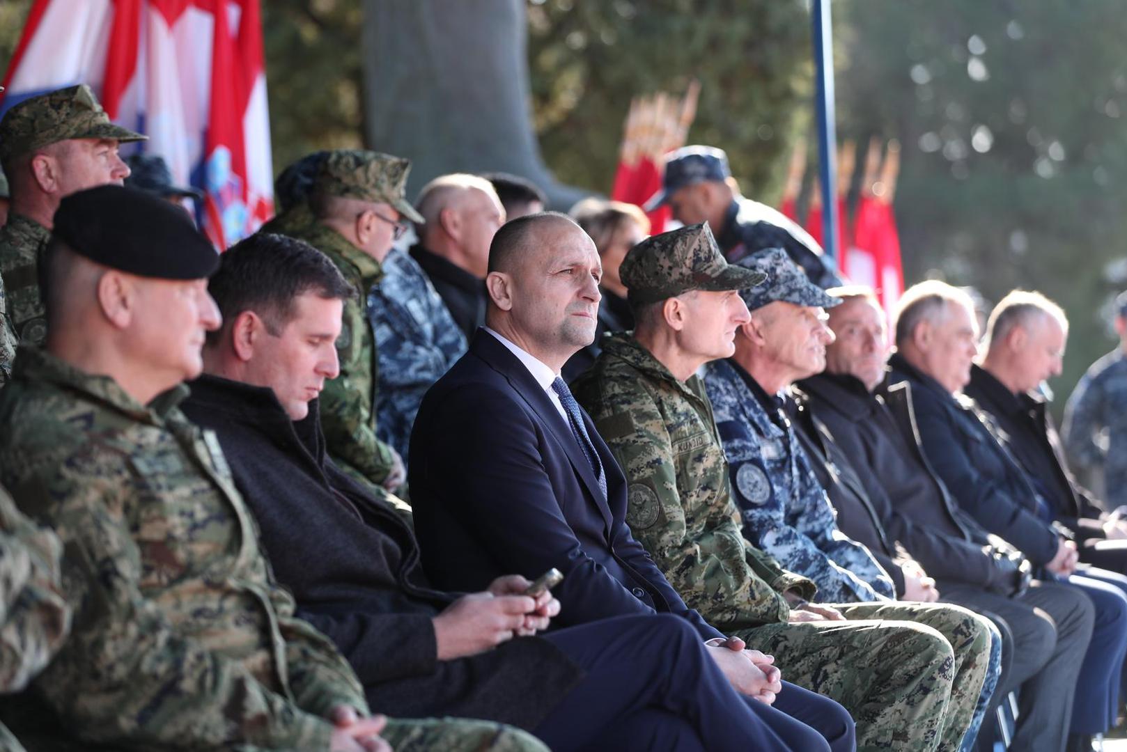 U vojarni "Admiral flote Sveto Letica-Barba" u Splitu, održana Svečana primopredaja i imenovanje novog obalnog ophodnog broda OOB-32 "Umag", kojoj je nazočio potpredsjednik Vlade i ministar obrane Ivan Anušić.