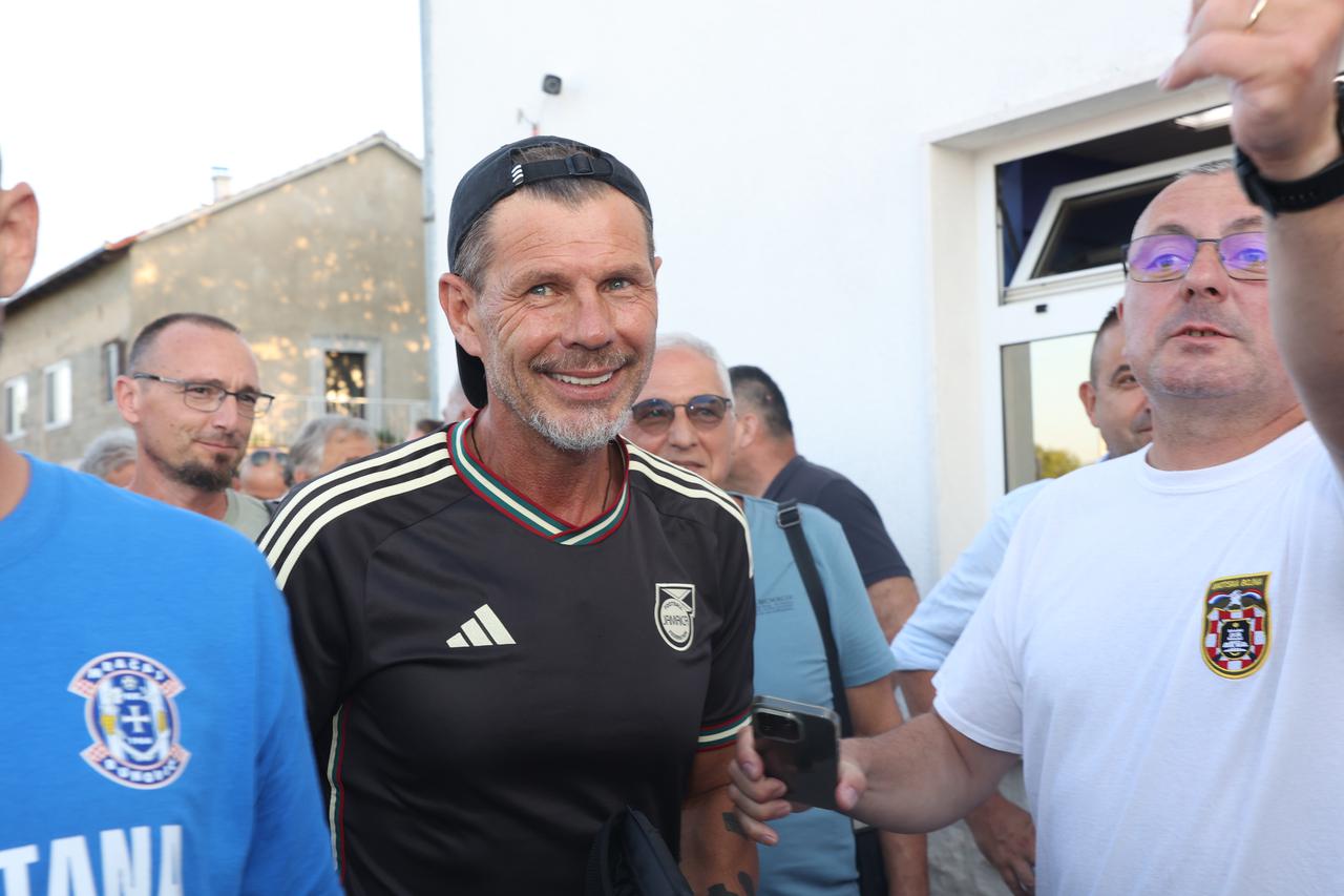 Svečanost u Općini Runovići gdje igra nogometni klub Mračaj