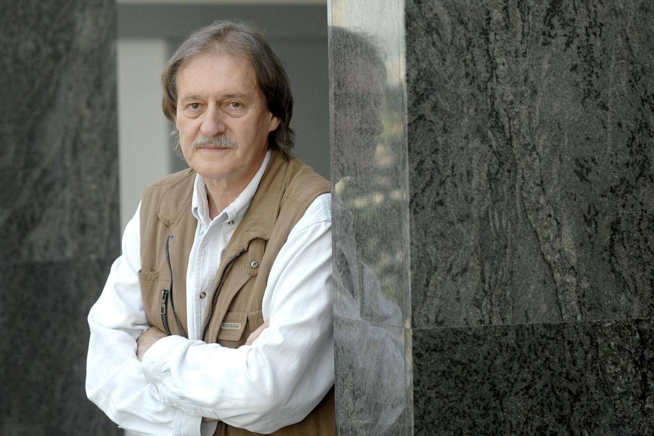 22.04.2009.,Zagreb - Dubravko Jelacic Buzimski,urednik dramskog programa HRT-a Photo: Boris Scitar/Vecernji list