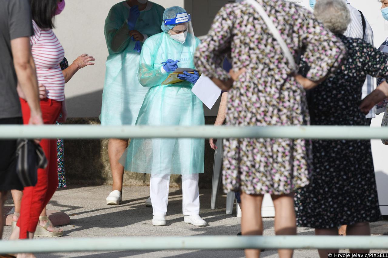 Šibenik: Posljednjih dana povećan je broj zaraženih koronavirusom u Hrvatskoj pa je i broj testiranja veći