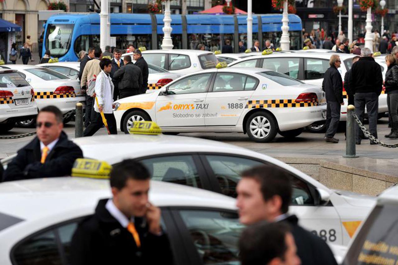 oryx, taksi, taxi, trg bana jelačića (1)