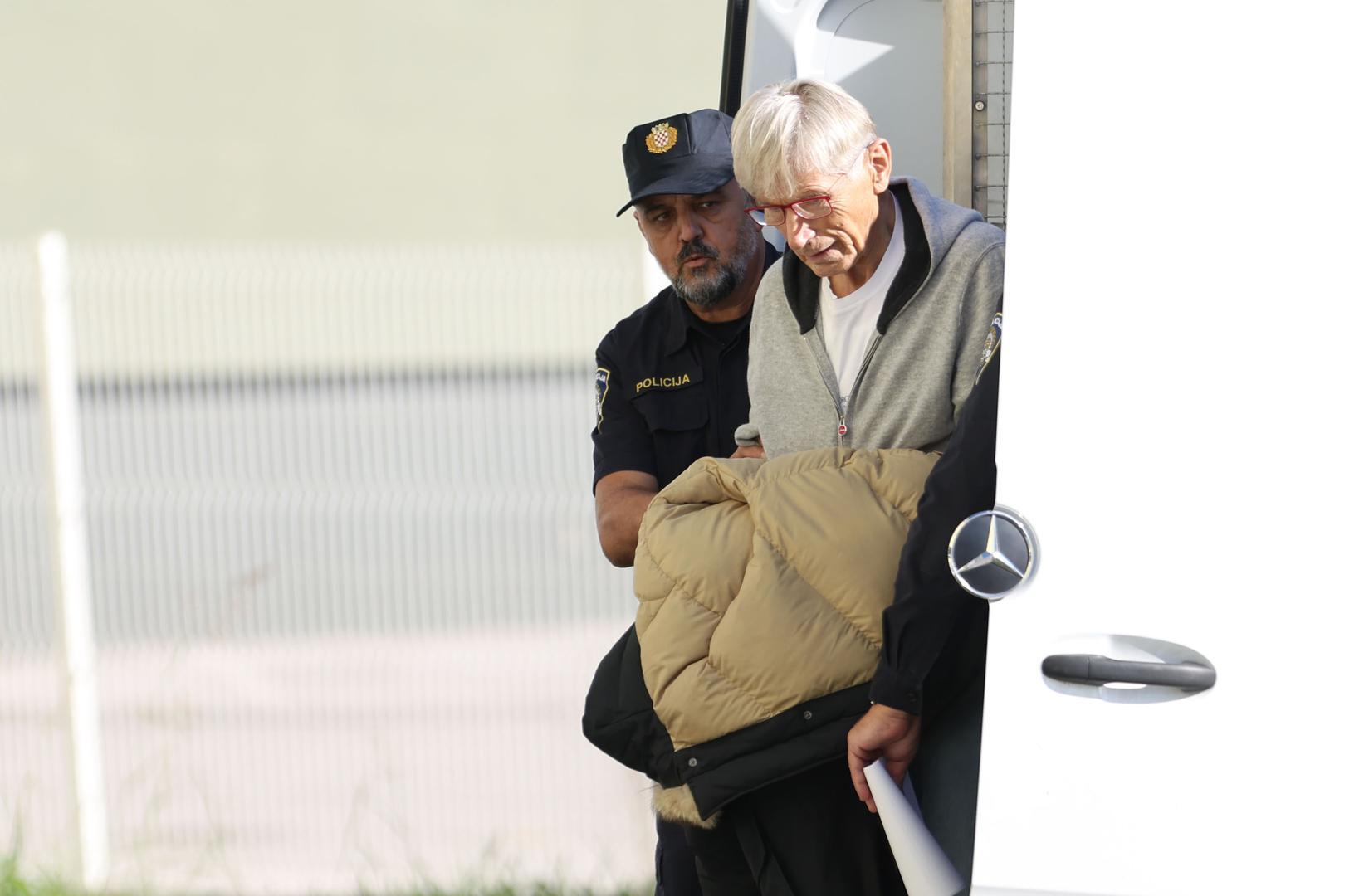 Na kraju mu je izrečena kazna od četiri godine i deset mjeseci zatvora, a na njezino izdržavanje javio se u srpnju 2021. godine. Sada ga policija sumnjiči za kazneno djelo neizvršavanja sudske odluke, a kriminalističko istraživanje je u tijeku.