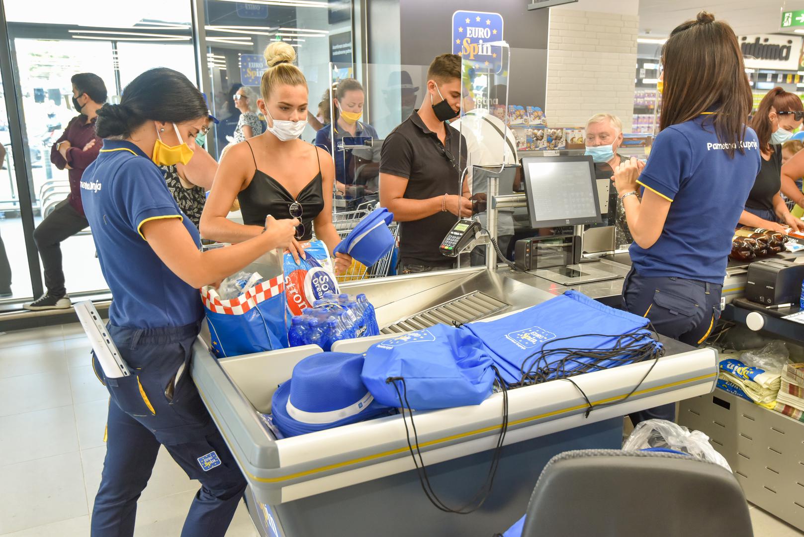 13.08.2020., Zadar - Talijanski market Eurospin otvorio je svoja vrata zadranima na Jadranskoj magistrali.Photo: Dino Stanin/PIXSELL