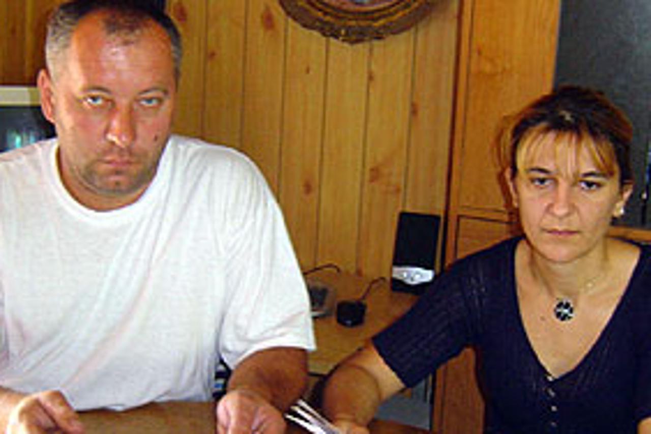 Željka i sadašnji suprug Nedeljko Palajsa, koji joj daje maksimalnu potporu u nastojanju da vrati djecu