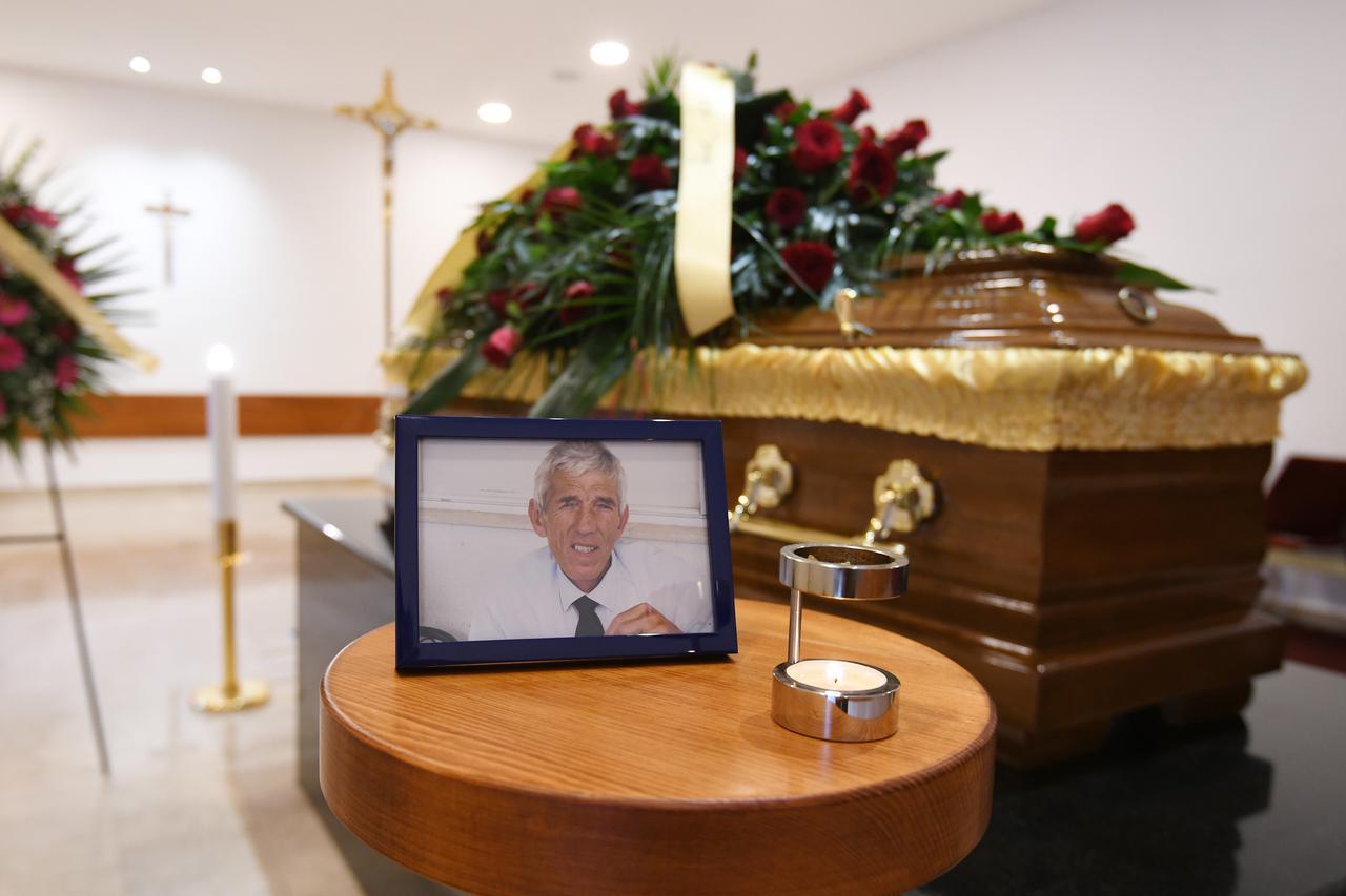 Posljenji ispraćaj Ante Mrvice na šibenskom gradskom groblju Kvanj