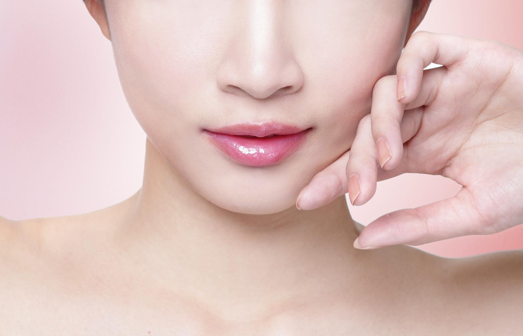 Suha/osjetljiva koža - Ako je poremećena funkcija bubrega, na koži se mogu pojaviti osip i svrbež, ali i tamnjenje kože. 