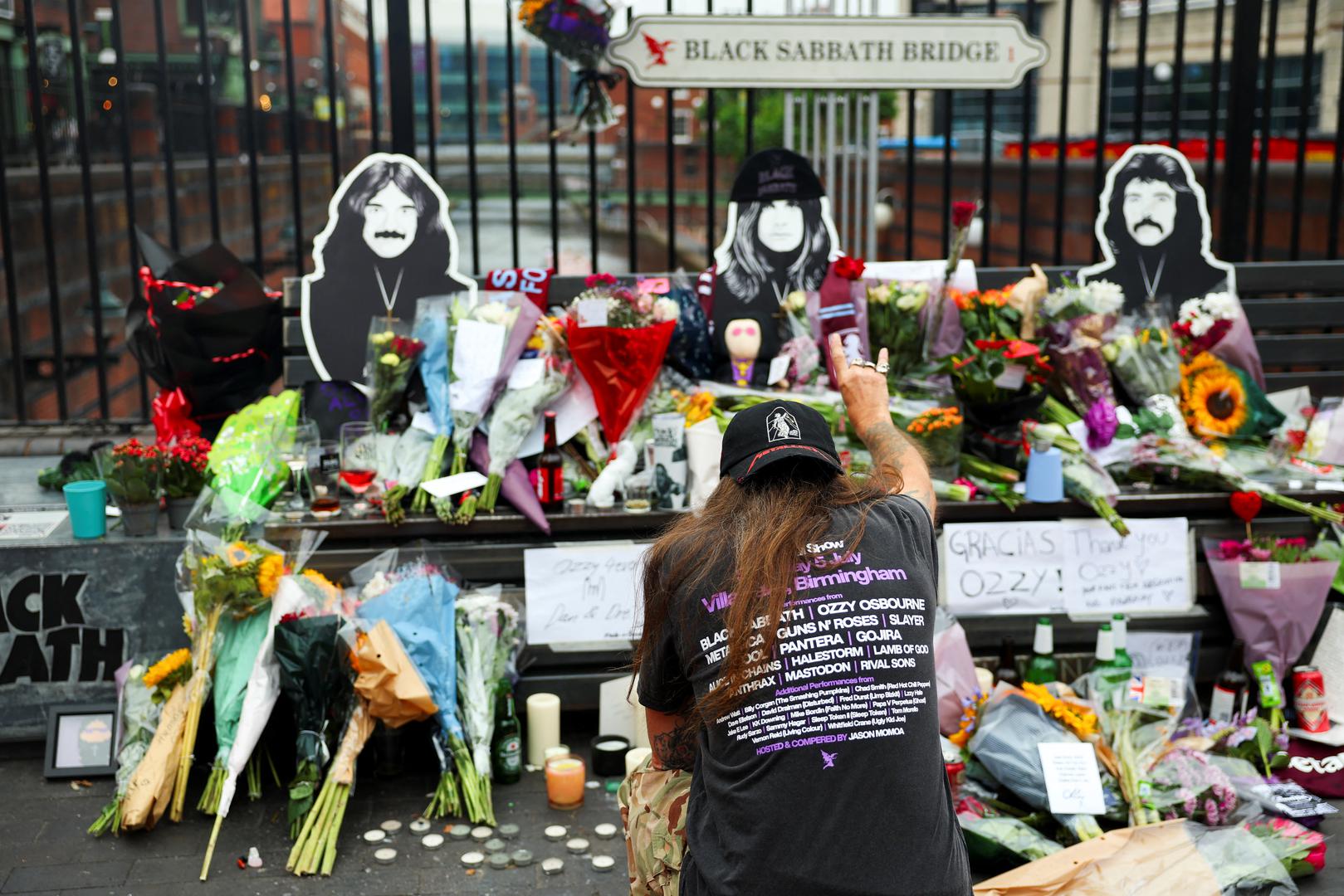 U nastavku pogledajte još prizora s oproštaja od glazbene ikone.