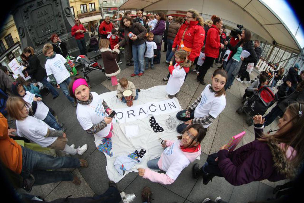 Prosvjed Udruge Roda u Zagrebu (1)