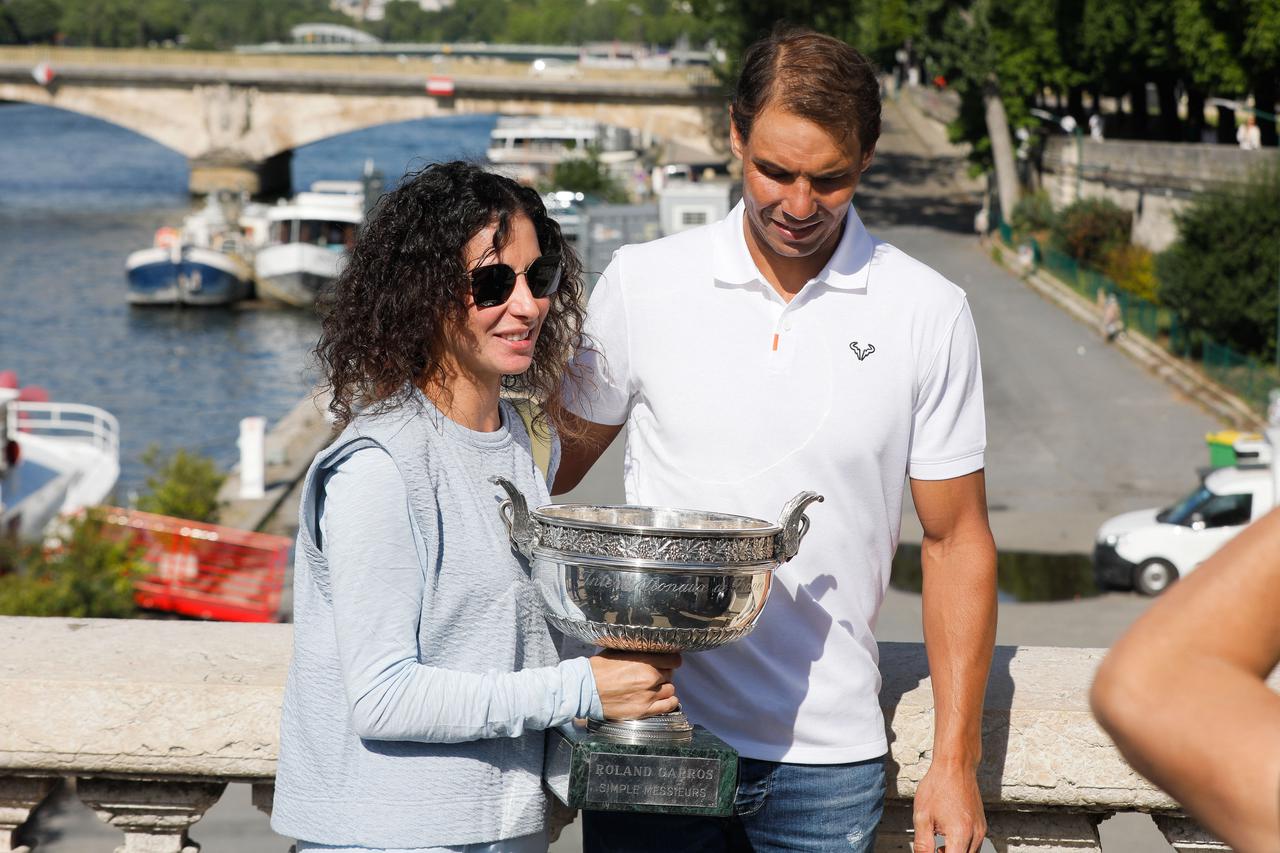 Rafael "Rafa" Nadal et Casper Ruud lors de la finale simple messieurs (jour 15) aux Internationaux de France de tennis de Roland Garros à Paris