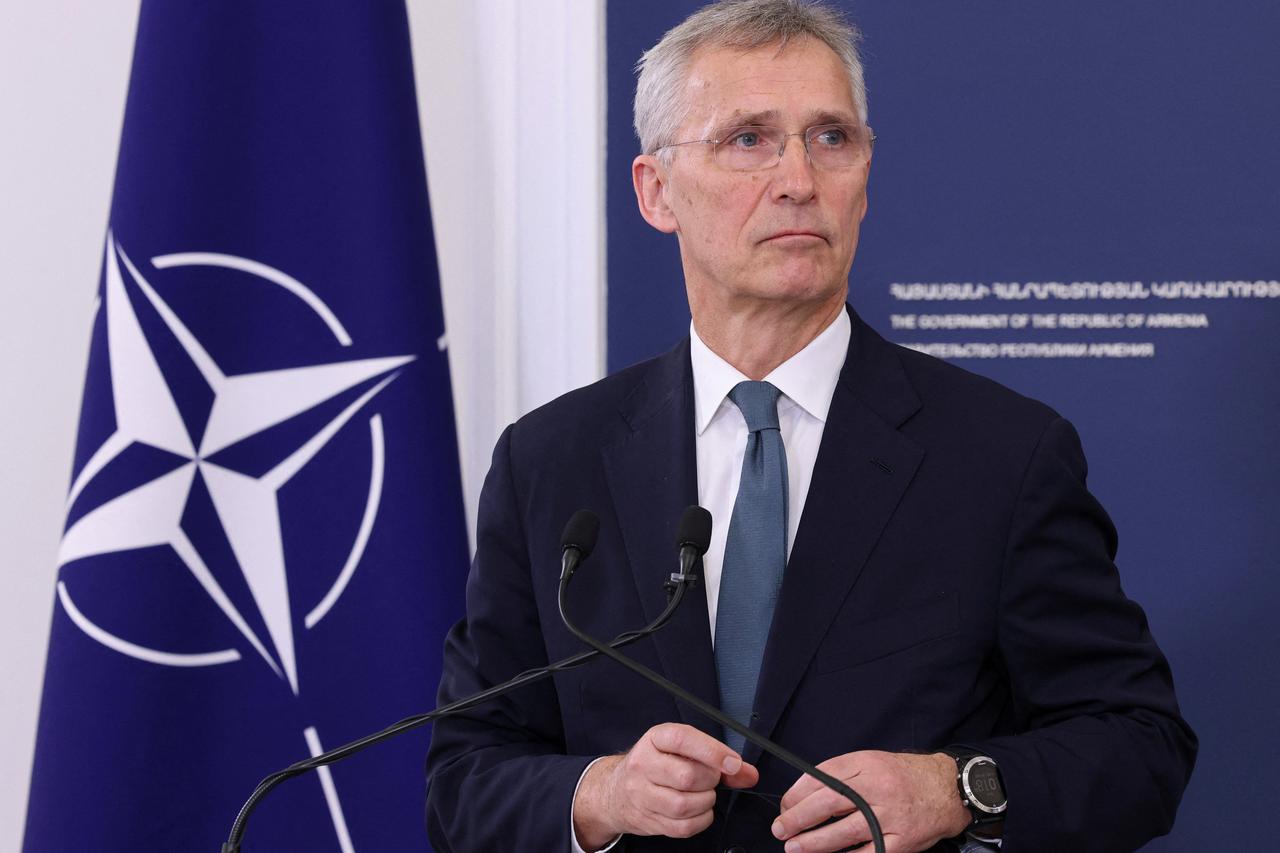 NATO Secretary General Jens Stoltenberg meets Armenian Prime Minister Nikol Pashinyan in Yerevan