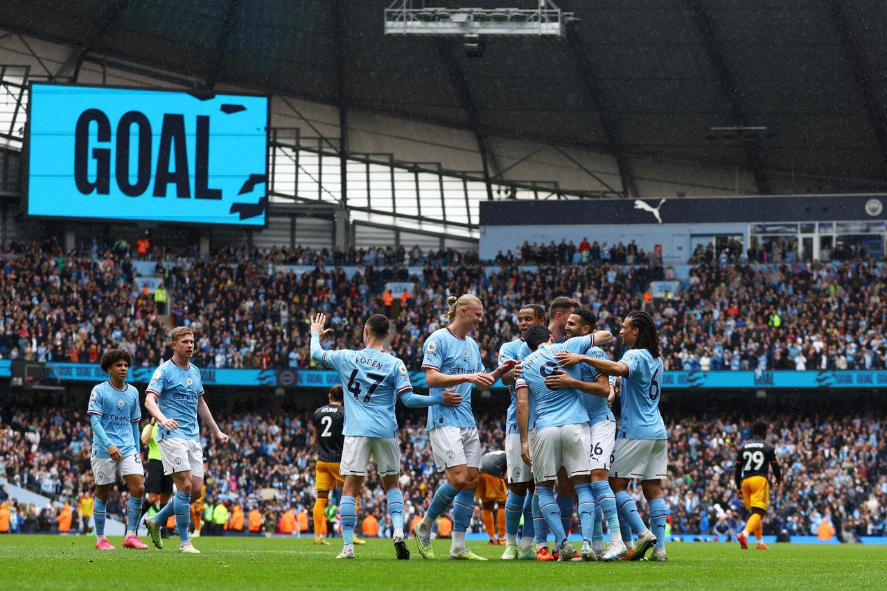 Premier League - Manchester City v Leeds United