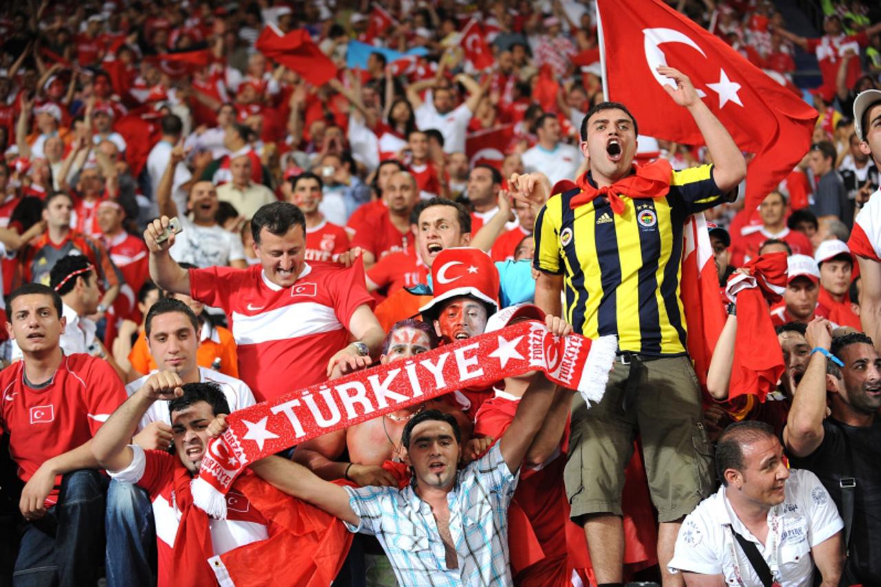 'sport bec 20.06.2008 ...euro 2008....cetvrtfinalna nogometna utakmica Hrvatska - Turska...ernst happer (prater) stadion... Foto:Antonio Bronic  =VECERNJI LIST='