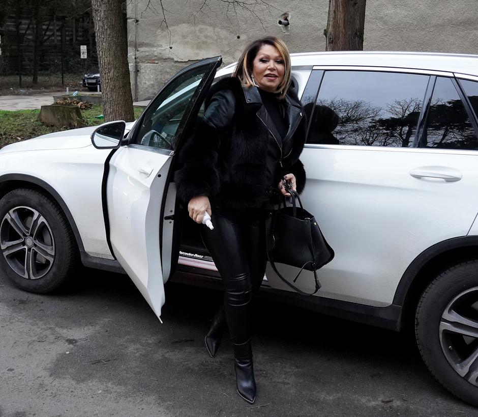 Recording on the Grand TV show "Nikad nije kasno" at Kosutnjak.Snimanje na televiziji Grand emisije "Nikad nije kasno" na Kosutnjaku.