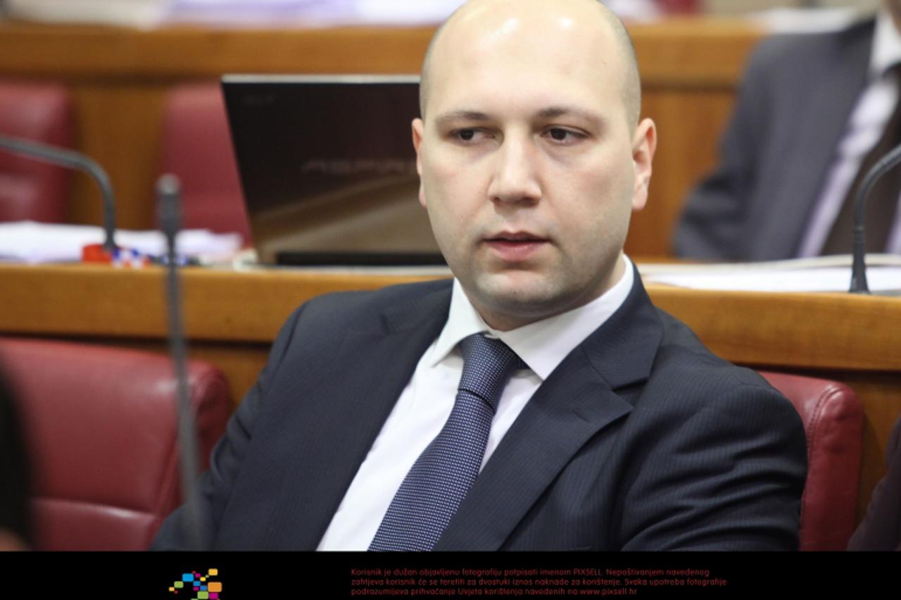 '19.01.2012., Zagreb - Raspravom o pristupanju Hrvatske EU nastavljena je redovita sjednica Sabora. Mihael Zmajlovic. Photo: Patrik Macek/PIXSELL'