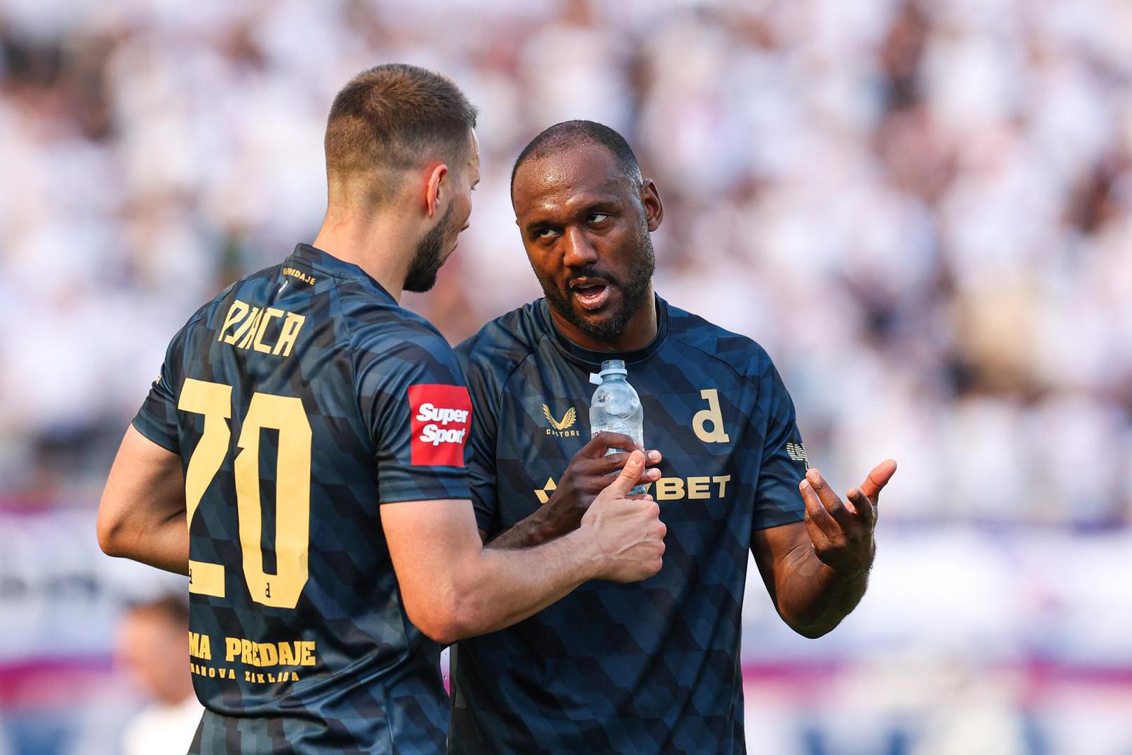 Kevin Theophile Catherine ima suprugu Mercedes, a u listopadu 2018. godine dobili su sina.