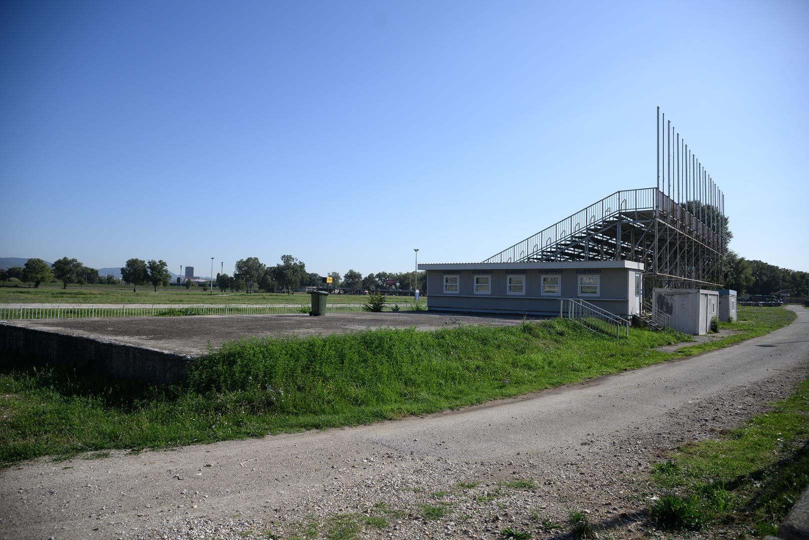 Iz Ustanove za upravljanje sportskim objektima (USO) ističu kako se trenutačno čeka nalaz ovlaštenog vještaka kojeg su angažirali te koji će precizno utvrditi razinu i vrstu eventualnih oštećenja nastalih tijekom održavanja događanja.