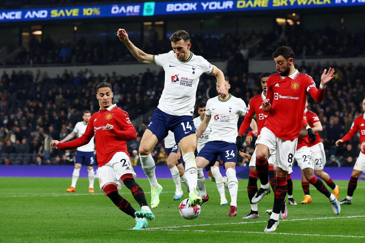 Premier League - Tottenham Hotspur v Manchester United