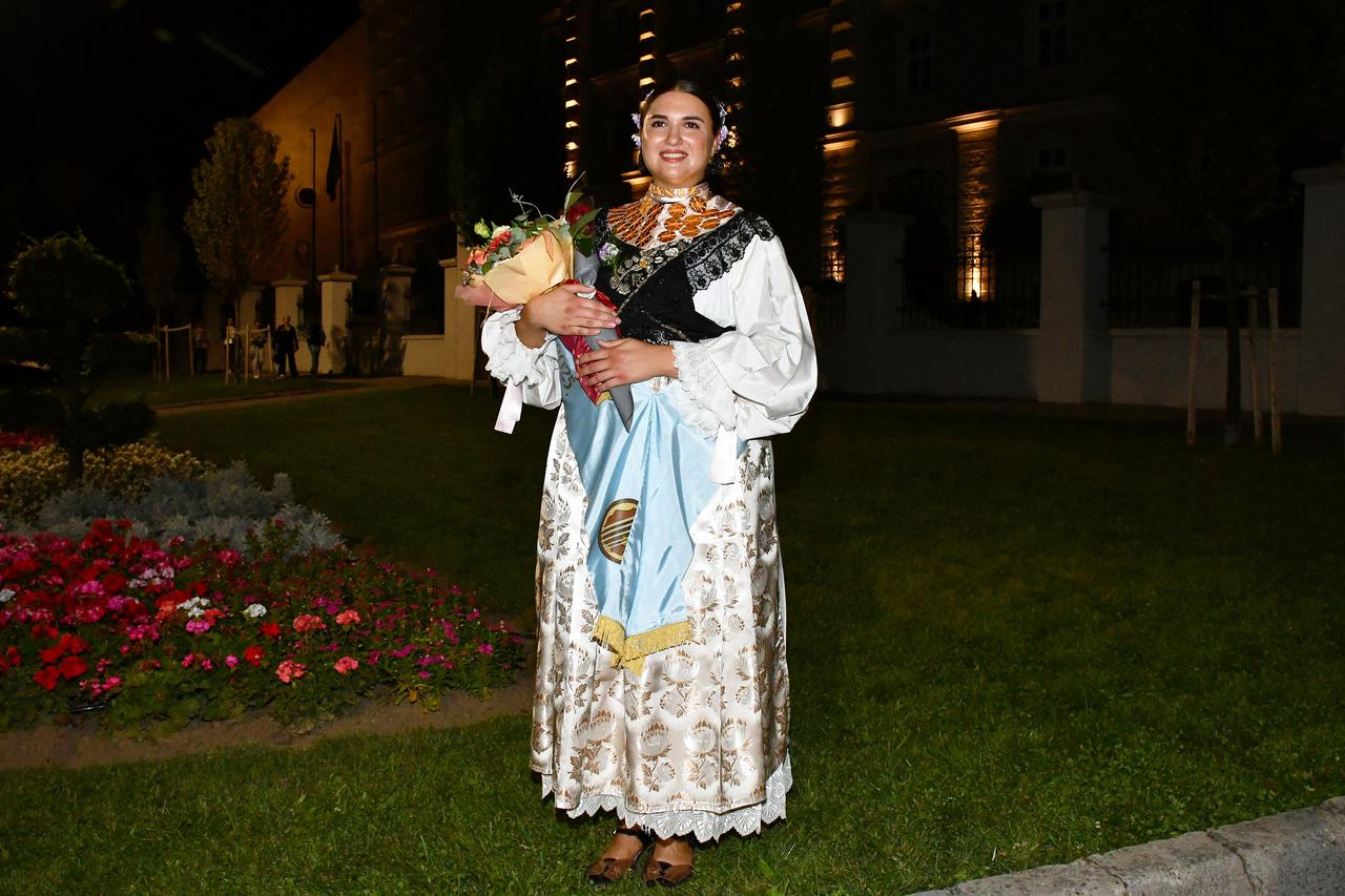 Požega: Angela Butorac iz Starih Mikanovaca osvojila titulu najgizdavije Šokice