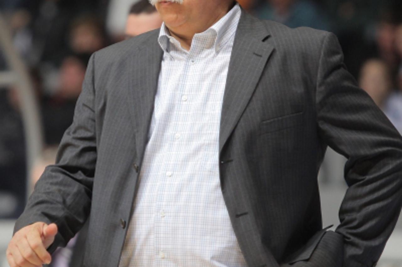 '05.03.2011. Zadar - NLB liga - kosarkaska utakmica izmedju KK Zadar i KK Cibona. Pino Grdovic, trener KK Zadar. Photo: Filip Brala/PIXSELL'