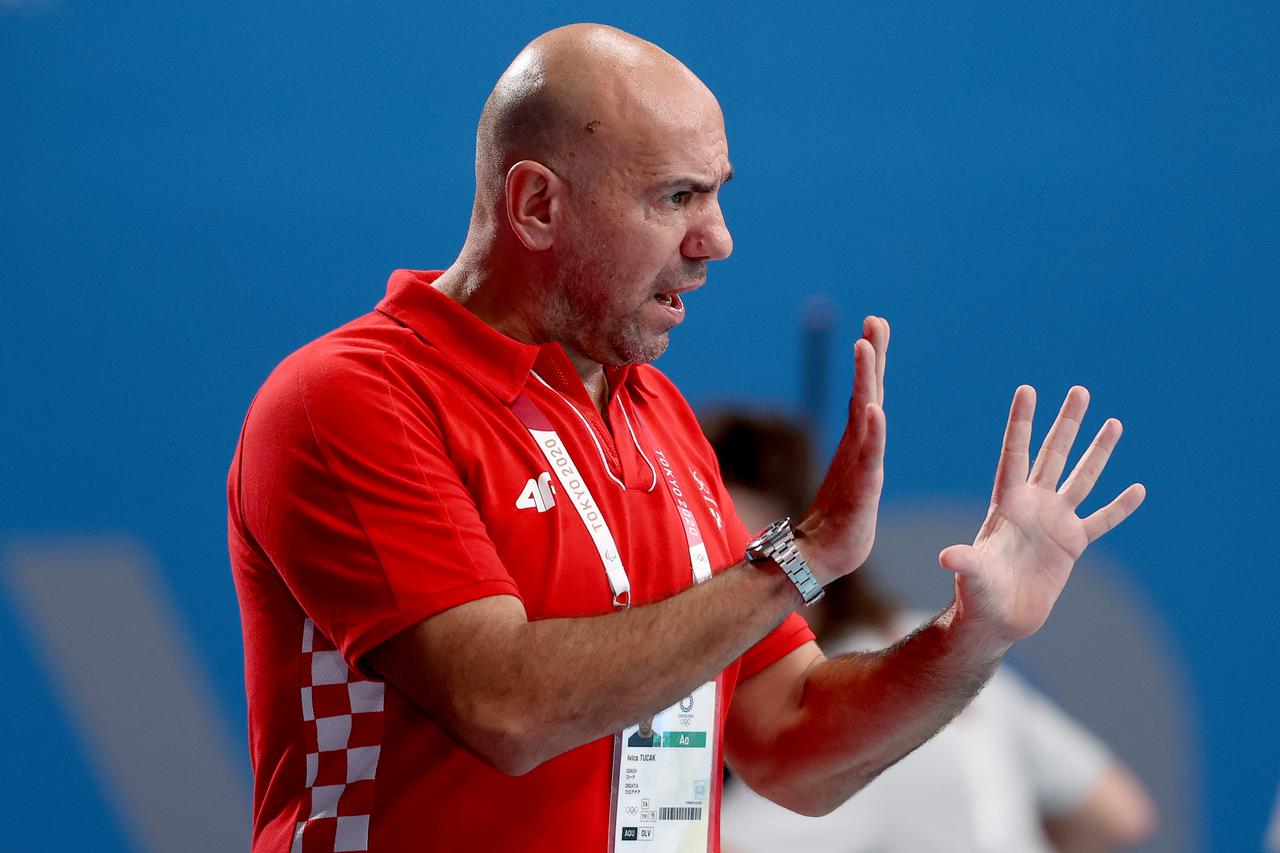 Hrvatski vaterpolisti pobijedili su Srbiju sa 14:12 u te osigurali plasman u četvrtrfinale  Olimpijade