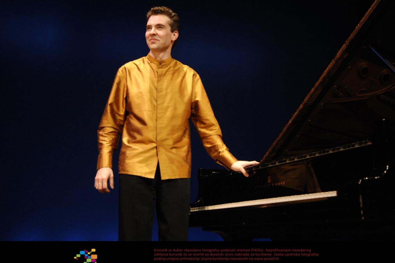 '03.04.2012., Rijeka - Koncert pijanista Gorana Filipeca u HNK Ivana Pl Zajca. Photo: Goran Kovacic/PIXSELL'