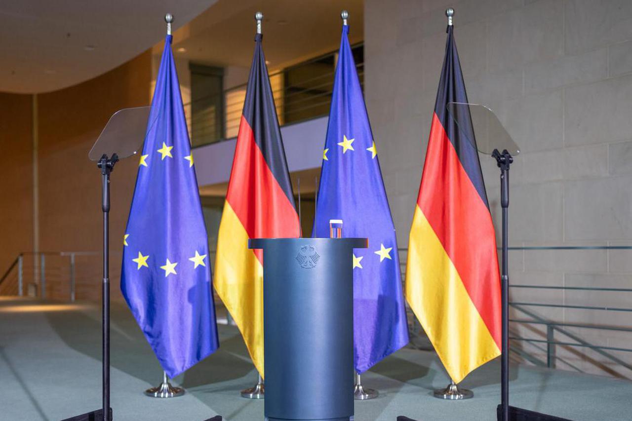 Raspala se njema?ka vlada