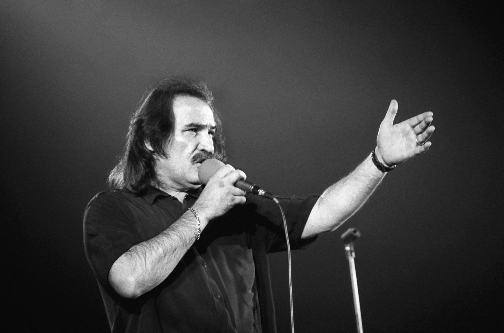 Legendarni Mate Mišo Kovač danas, 16. srpnja slavi svoj 84. rođendan! Rođen je u Šibeniku, gdje je i odrastao, a na svoje šibensko porijeklo izuzetno je ponosan. 