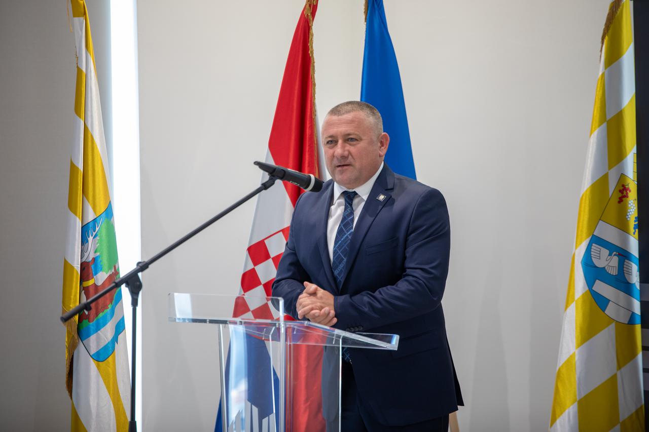 Vinkovci: Svečano otvorenje Mjeseca hrvatske knjige